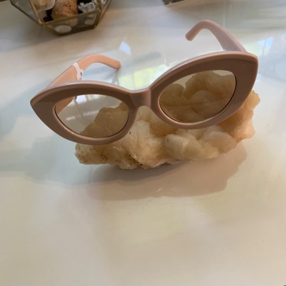 Free People Cateye/ Roundish Sunglasses - Picture 2 of 5